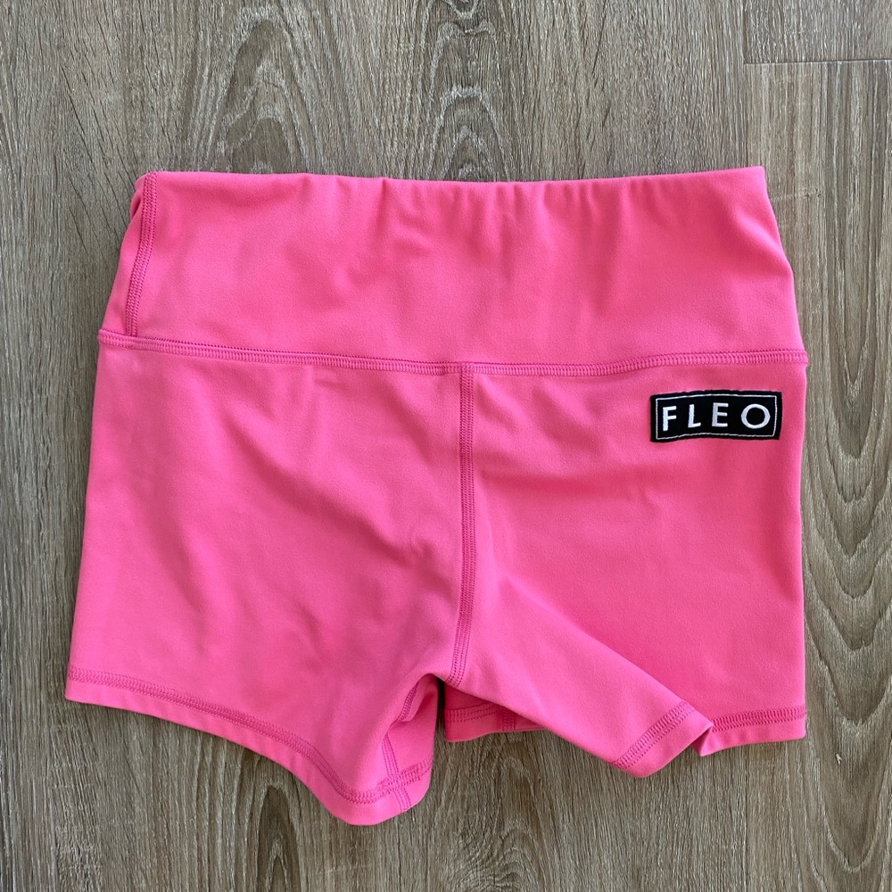 Fleo 3.25in Short